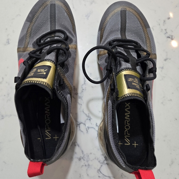 Nike Air VaporMax Unisex Men’s SZ.10/Women’s SZ.12 CU4872-001 Metallic Gold New main image 9
